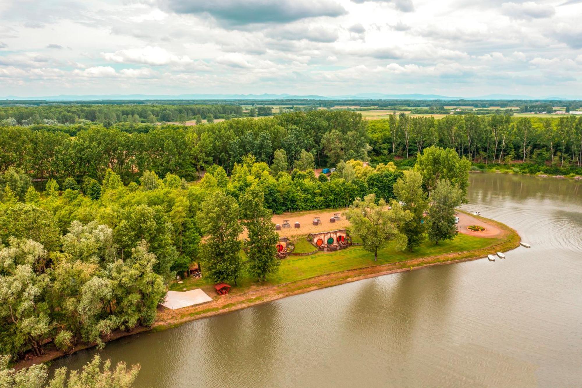 Bucka-Lak Aparthotel Szabolcsveresmart Luaran gambar